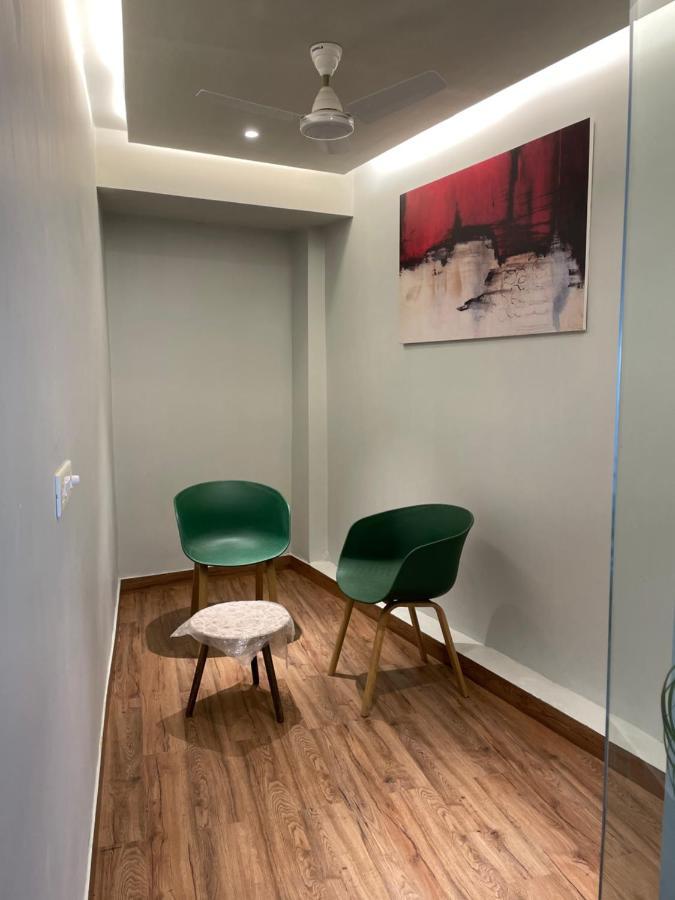 Hotel The Crest Колката Екстер'єр фото